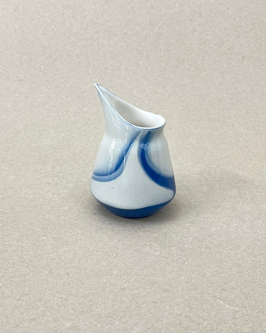 Pot à sirop en porcelaine, "Doux breuvage", Point du jour