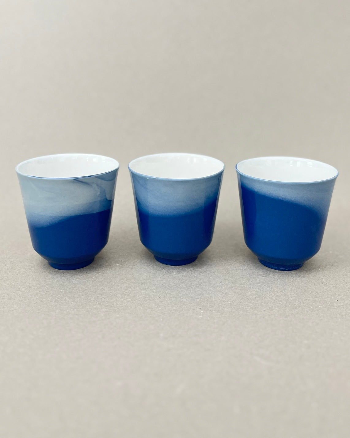 Tasse en porcelaine fait à la main - "Doux breuvage" - Point du jour