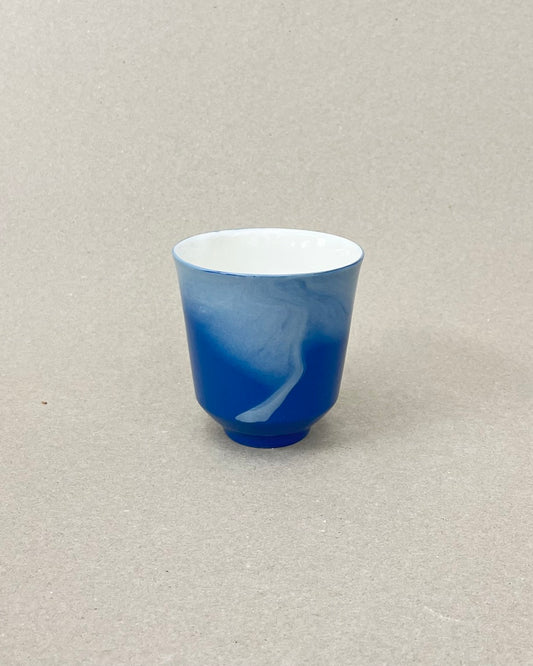 Tasse en porcelaine fait à la main - "Doux breuvage" - Point du jour