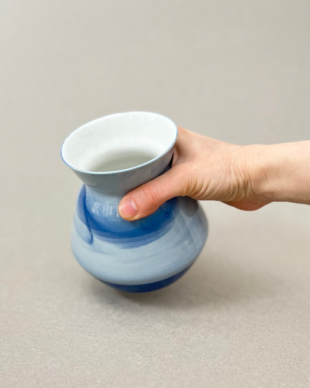 Vase en porcelaine - Point du jour