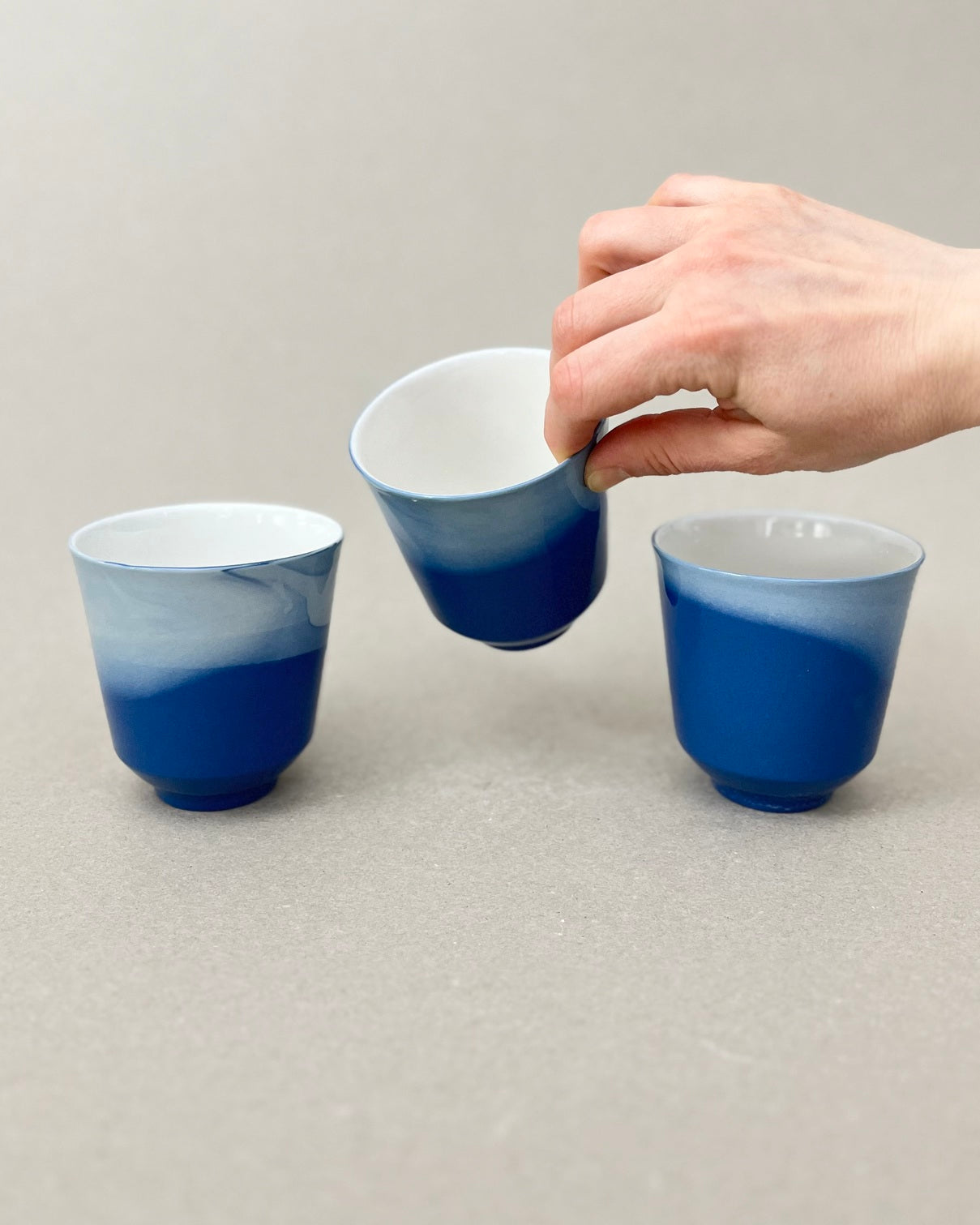 Tasse en porcelaine fait à la main - "Doux breuvage" - Point du jour