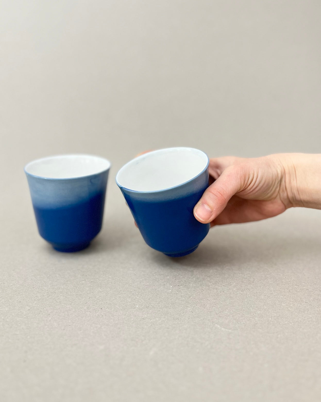 Tasse en porcelaine fait à la main - "Doux breuvage" - Point du jour