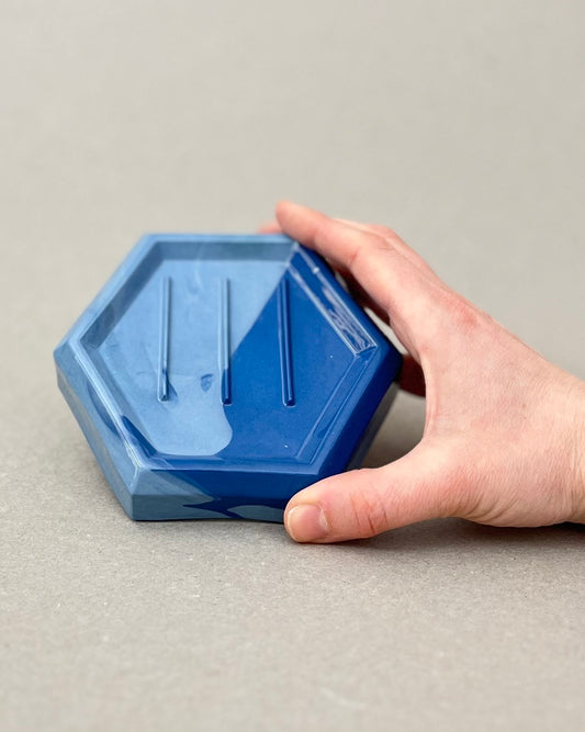 Porte-savon en porcelaine fait à la main - "Histoires d'Eau »