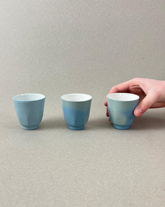 Petite tasse à café en porcelaine - "Matins éternels" - Vert de gris