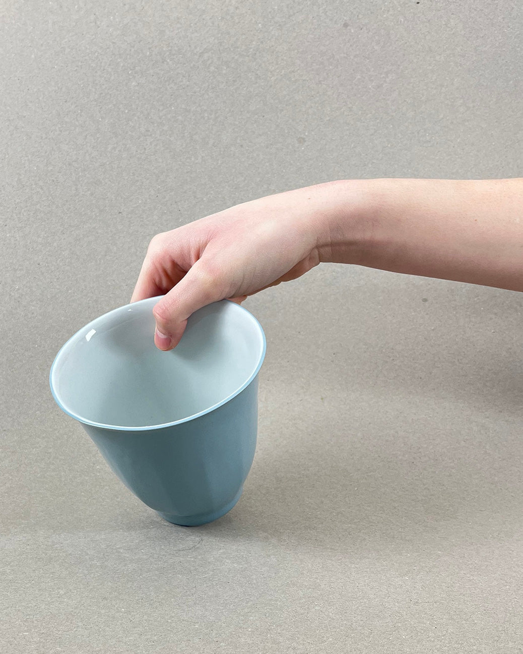 Grande tasse à thé en porcelaine - "Matins éternels" - Vert de gris