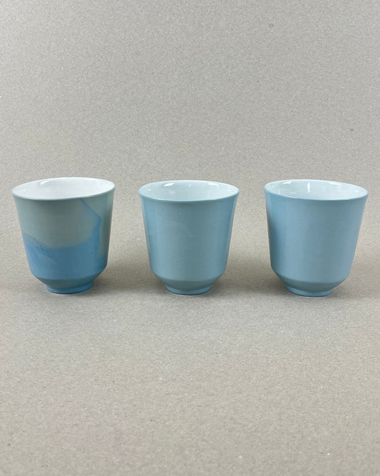 Tasse en porcelaine - "Doux breuvage" - Vert de gris