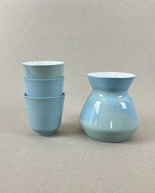 Vase en porcelaine - "Doux breuvage" - Vert de gris
