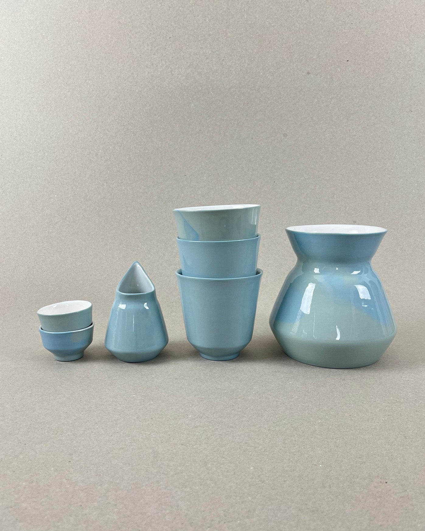 Vase en porcelaine - "Doux breuvage" - Vert de gris