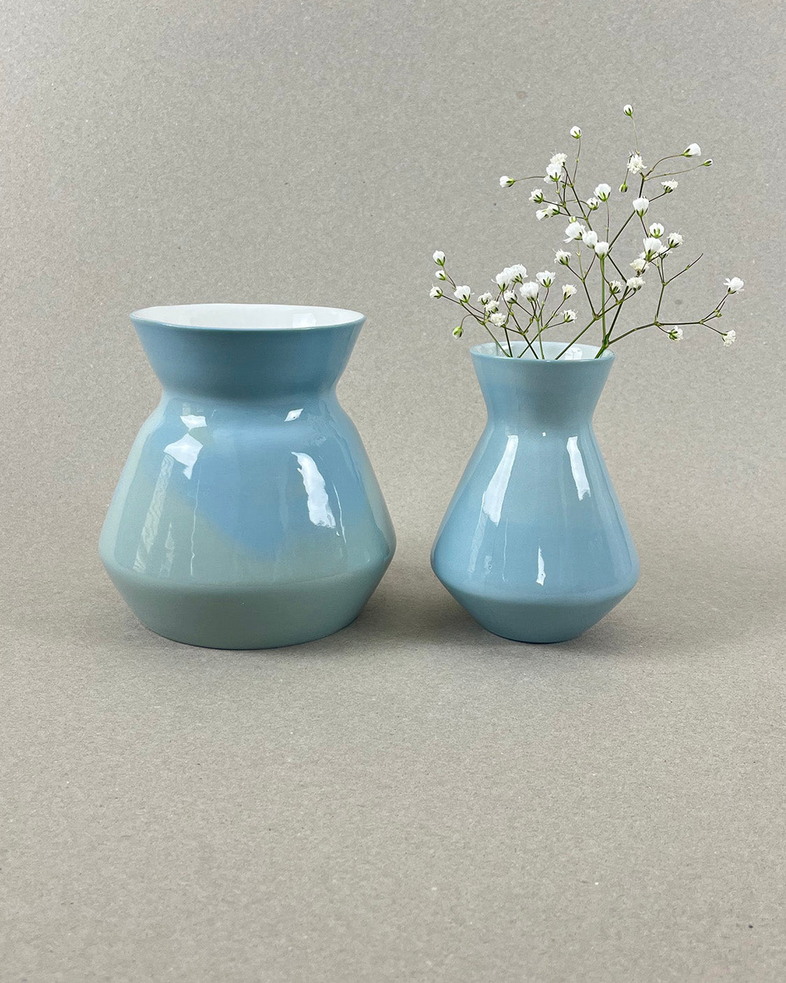 Vase en porcelaine - "Doux breuvage" - Vert de gris