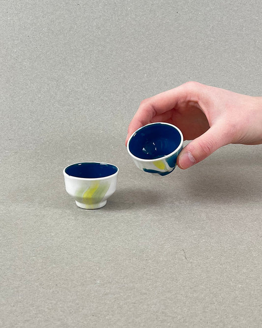 Pot à épices en porcelaine - "Doux breuvage" - Bleu canard, jaune et vert chartreuse - intérieur bleu canard
