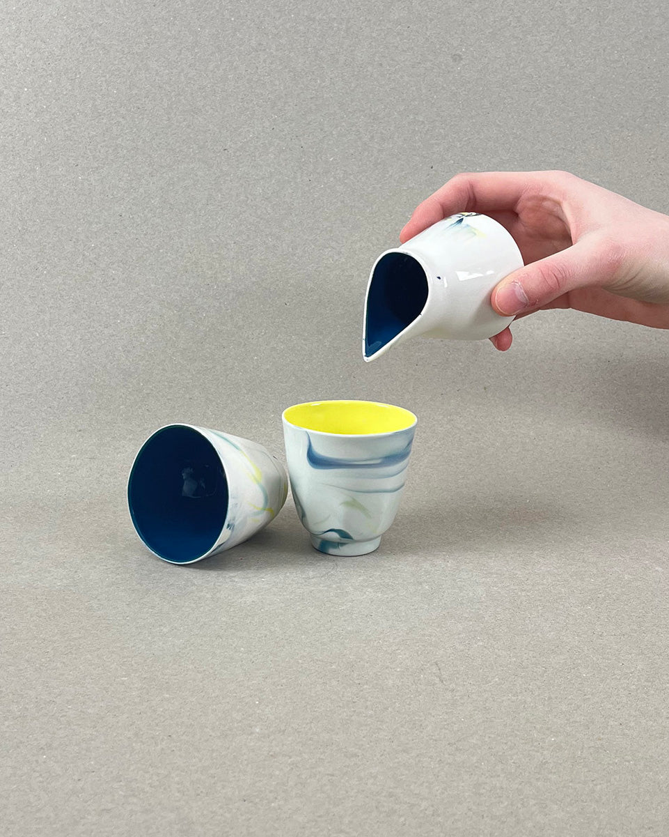 Pot à sirop en porcelaine bleu canard, vert chartreuse et jaune