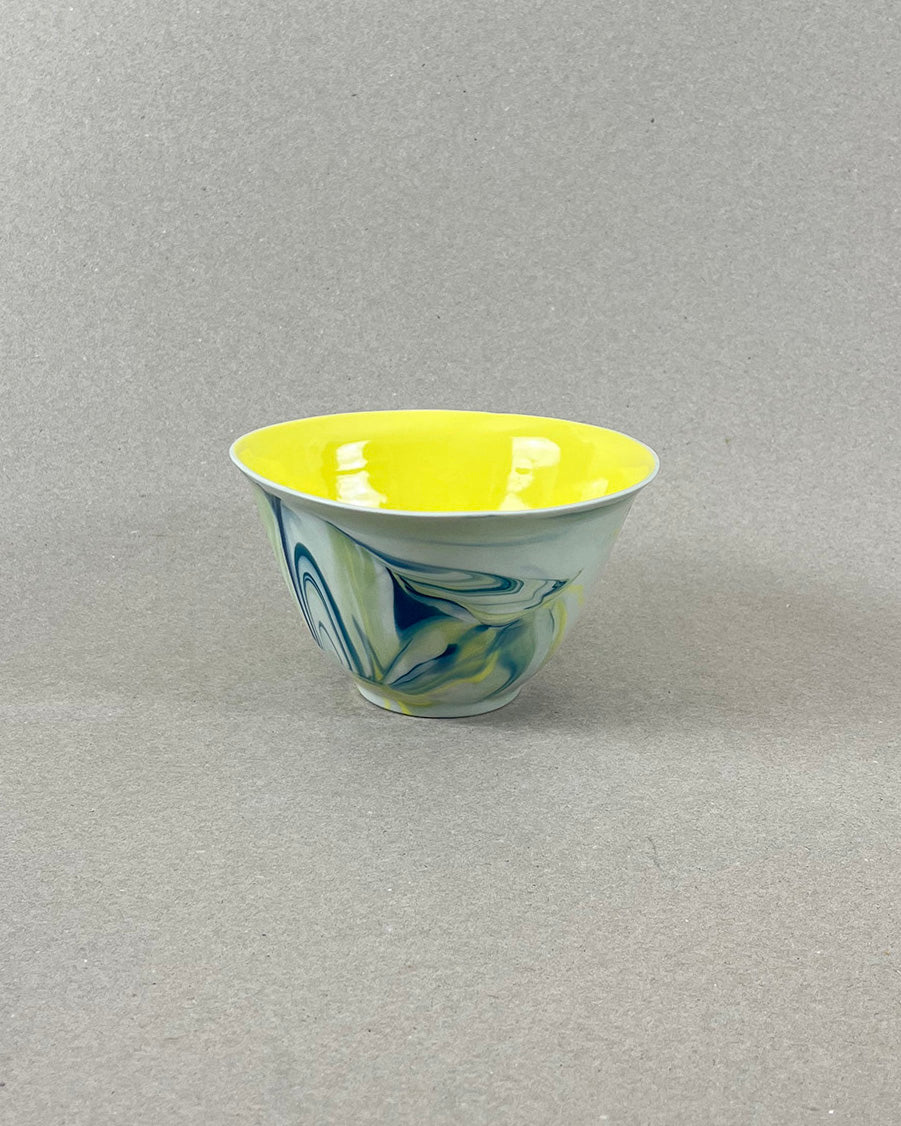 Bol à café au lait en porcelaine - "Matins éternels" - Bleu canard, vert chartreuse, intérieur jaune