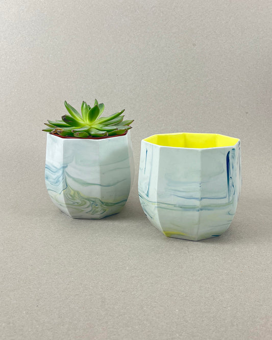 Cache-pot en porcelaine grande taille - "Ino" - Bleu canard, jaune et vert chartreuse, intérieur jaune