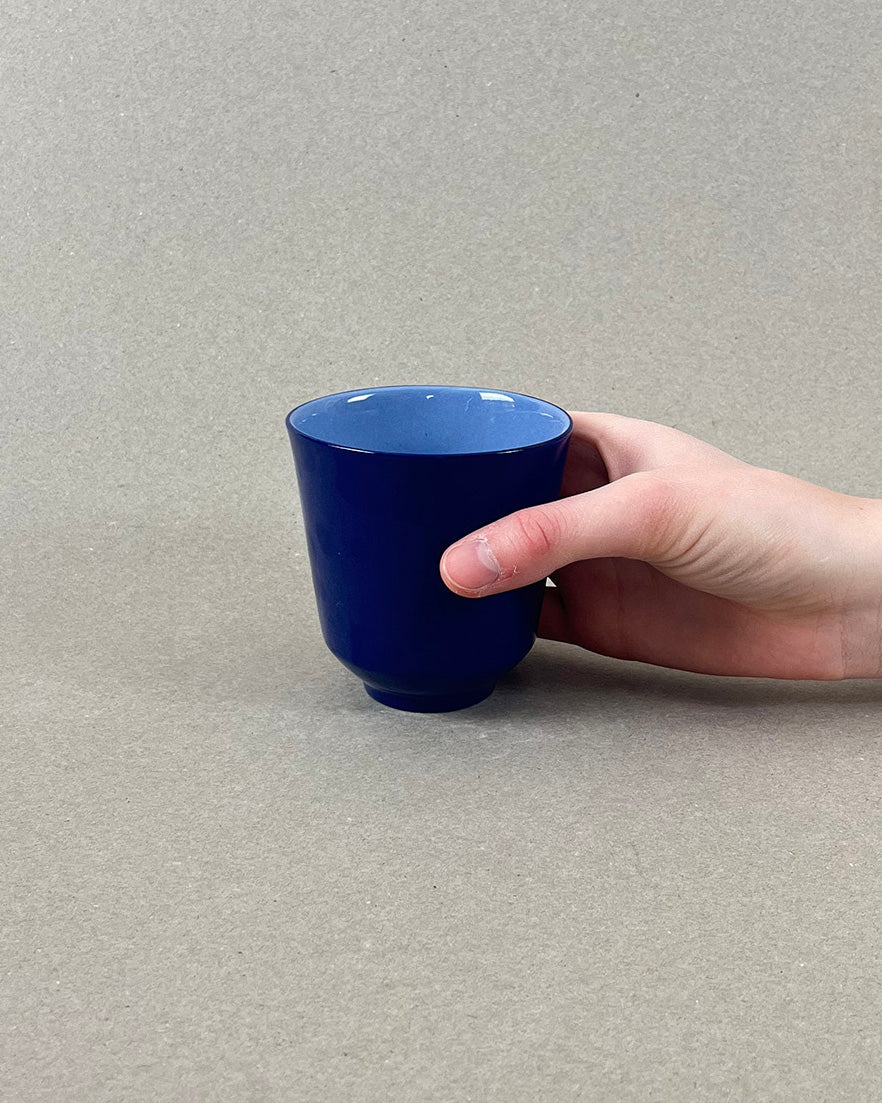 Tasse en porcelaine fait à la main - "Doux breuvage" - Bleu de Sèvres clair et foncé