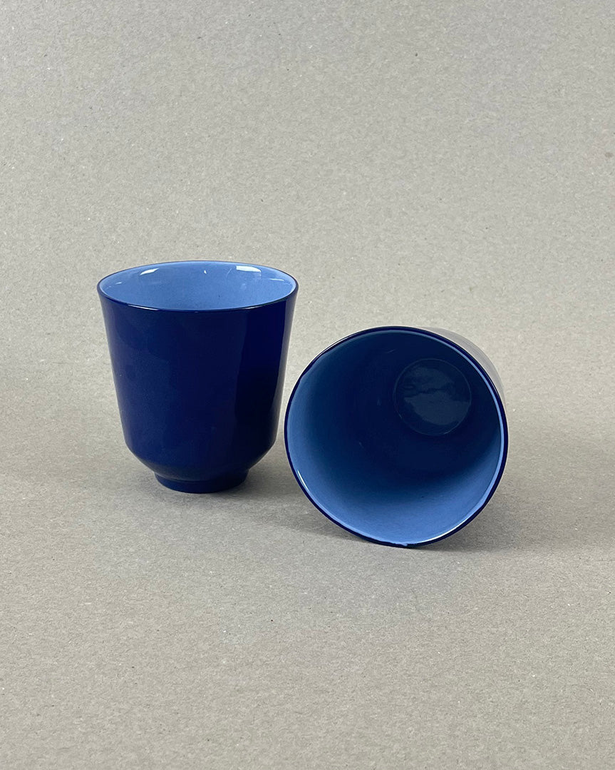 Tasse en porcelaine fait à la main - "Doux breuvage" - Bleu de Sèvres clair et foncé