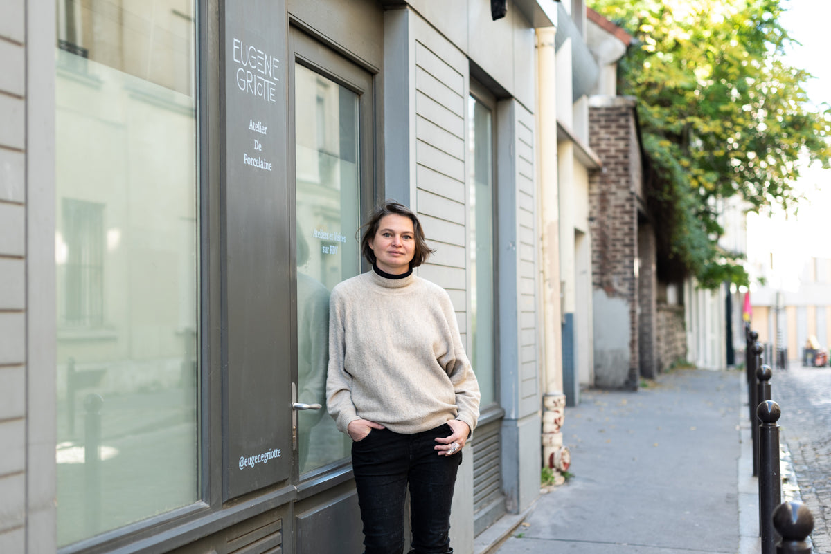 facade-de-boutique-d-objets-en-porcelaine