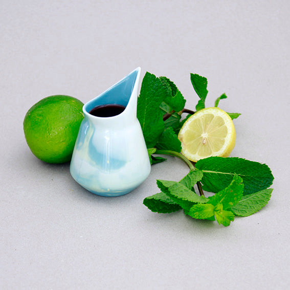Pot à sirop en porcelaine fait à la main