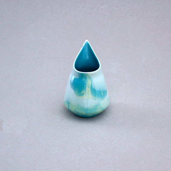 Pot à sirop en porcelaine fait à la main