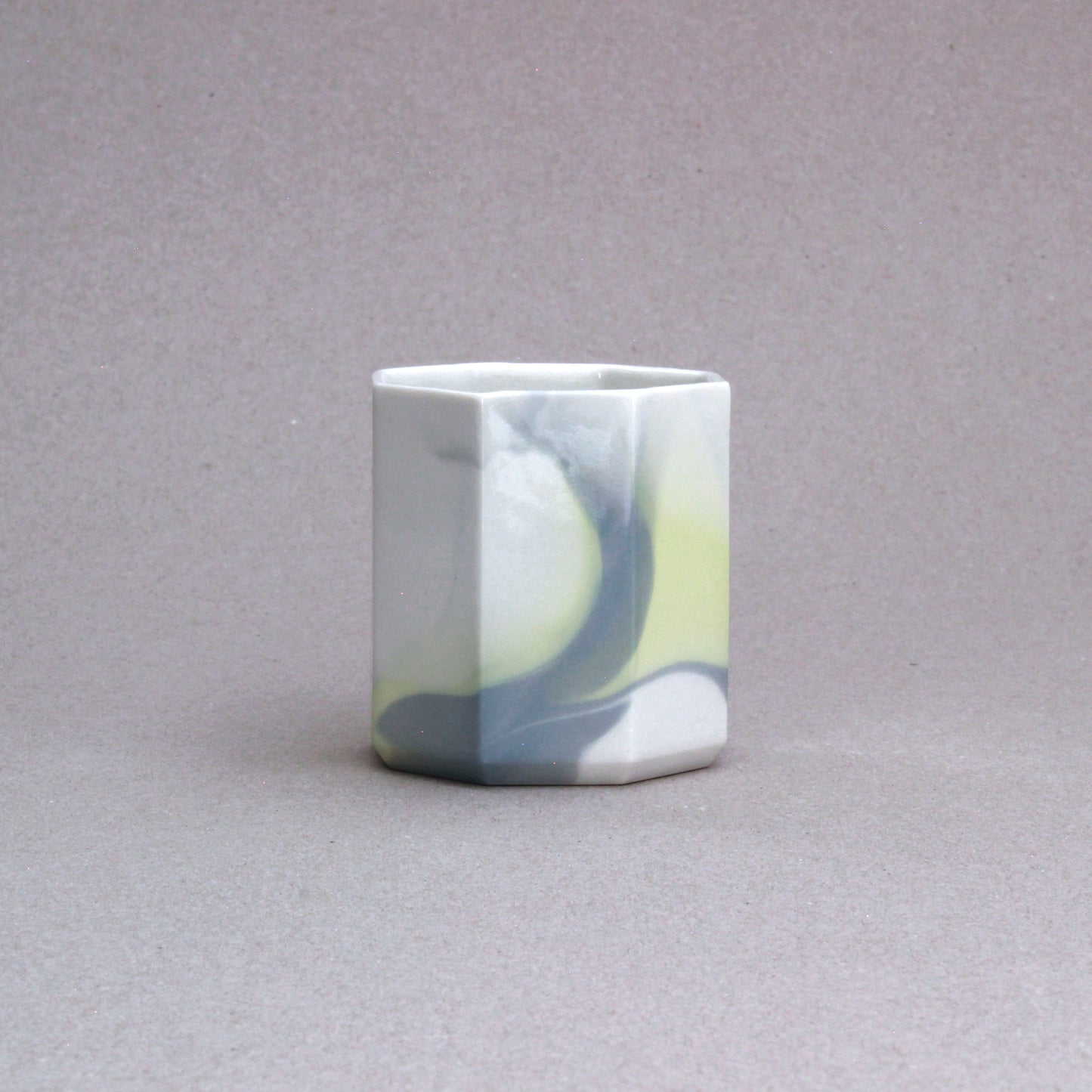 Tasse Expresso en porcelaine faite à la main - Couleur orage - "La Part du Voyageur"