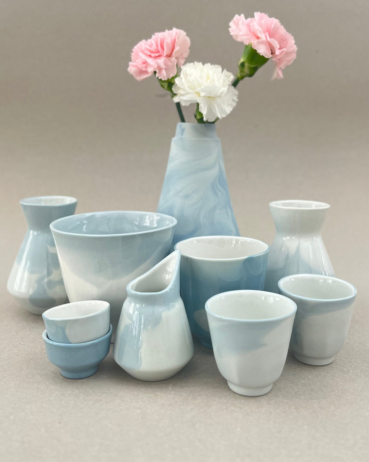 "Tadoussac" - Une collection de pièces en porcelaine artisanale faites à la main à Paris