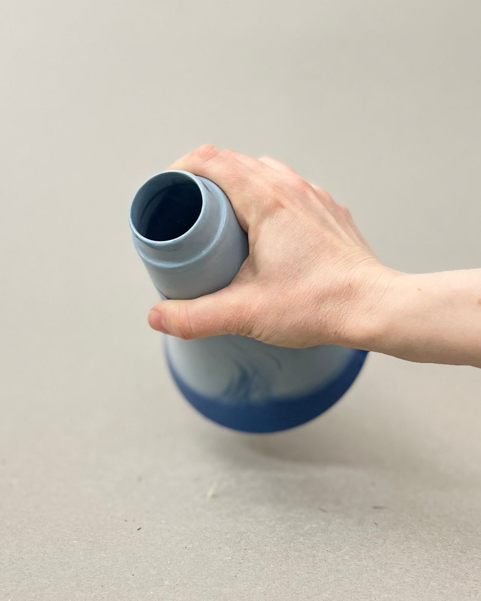 Grand vase en porcelaine - Point du jour