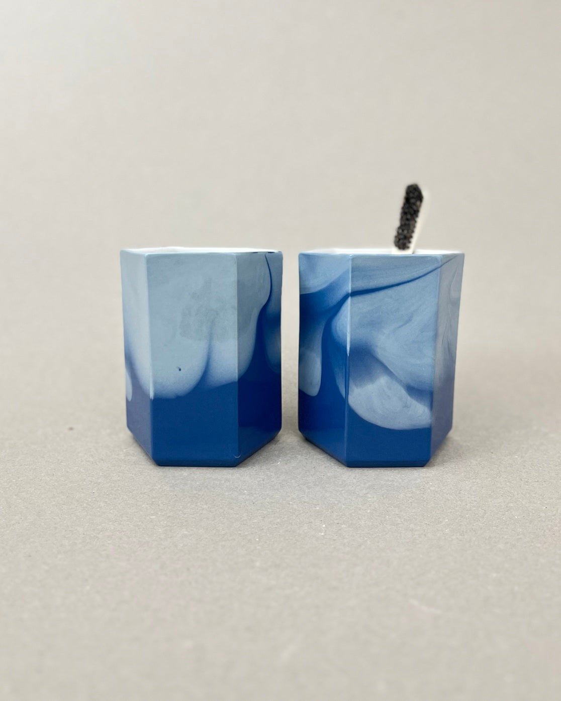 Pot à brosse-à-dent en porcelaine - "Histoire d'eau" - Point du jour