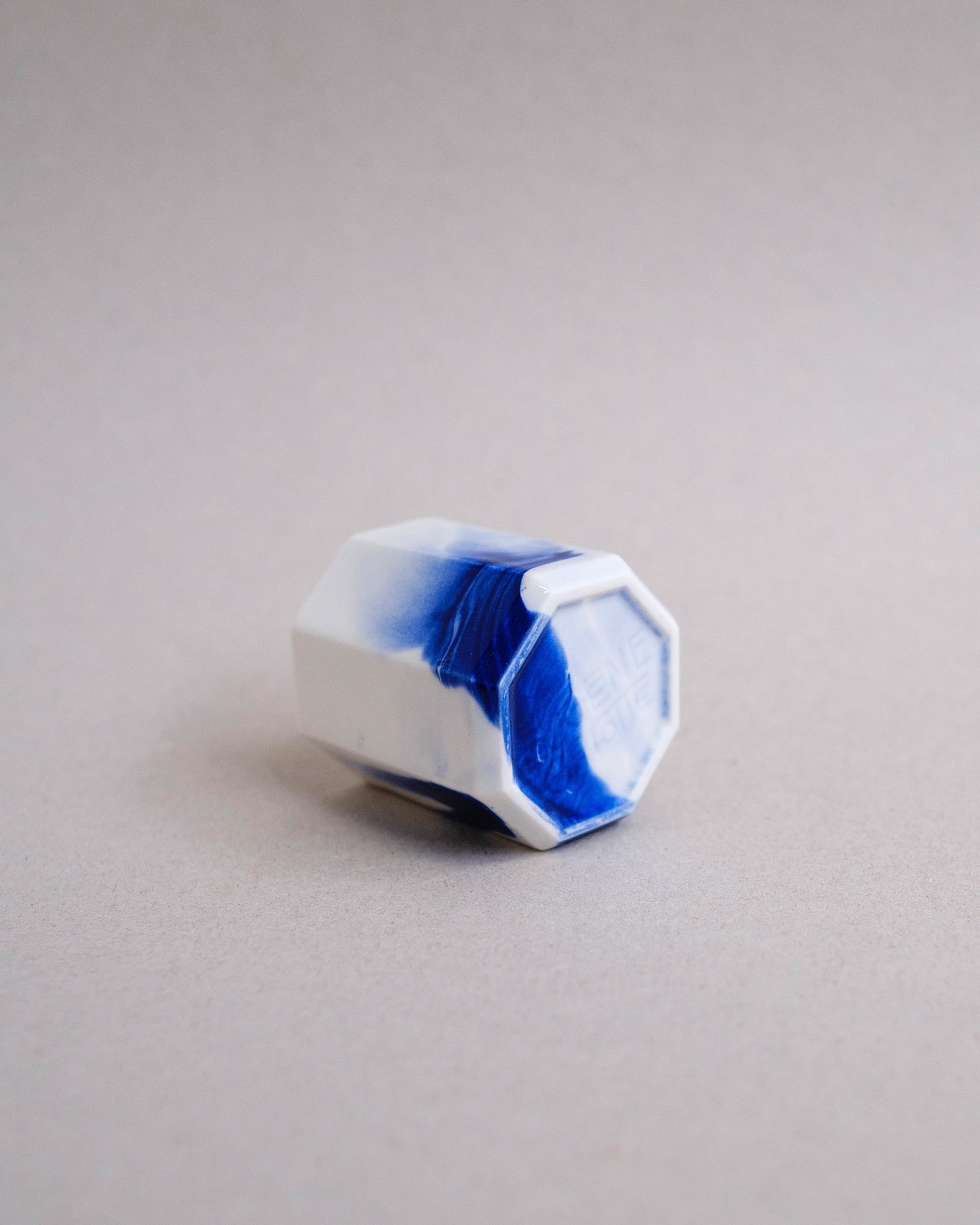 Tasse Expresso en porcelaine faite à la main - Bleu Cobalt - "La Part du Voyageur"