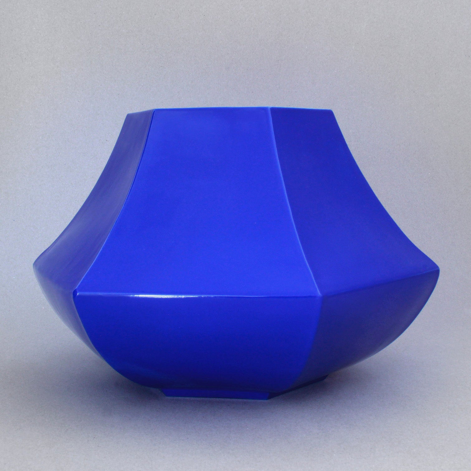 grand-vase-bleu-cobalt-en-porcelaine